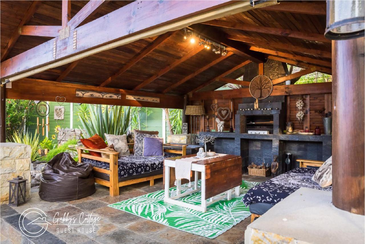 Gabbys Cottage Guesthouse บลูมฟอนเทน ภายนอก รูปภาพ