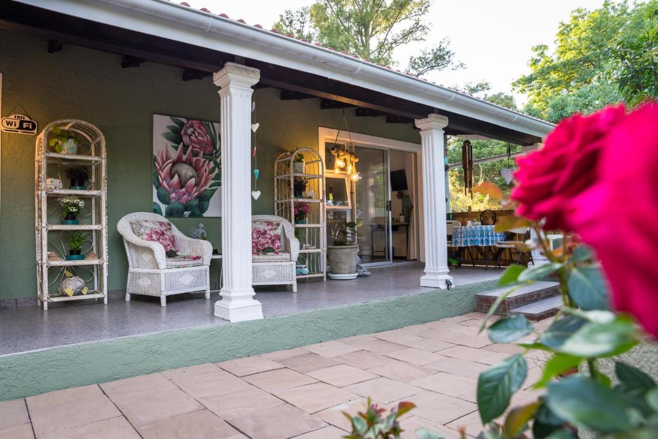 Gabbys Cottage Guesthouse บลูมฟอนเทน ภายนอก รูปภาพ
