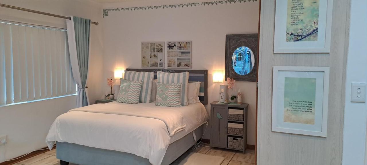 Gabbys Cottage Guesthouse บลูมฟอนเทน ภายนอก รูปภาพ
